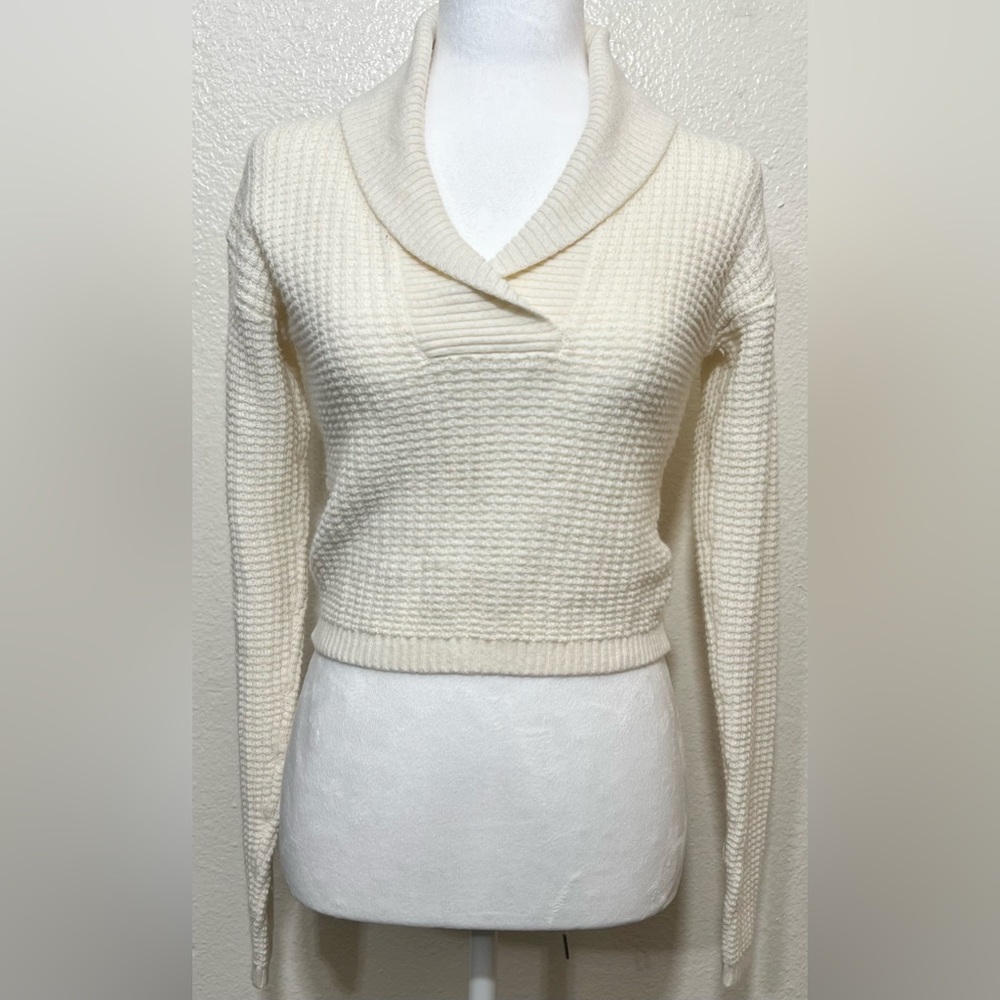 EUC Urban Outfitters Cropped Knit Sweater XS Cream